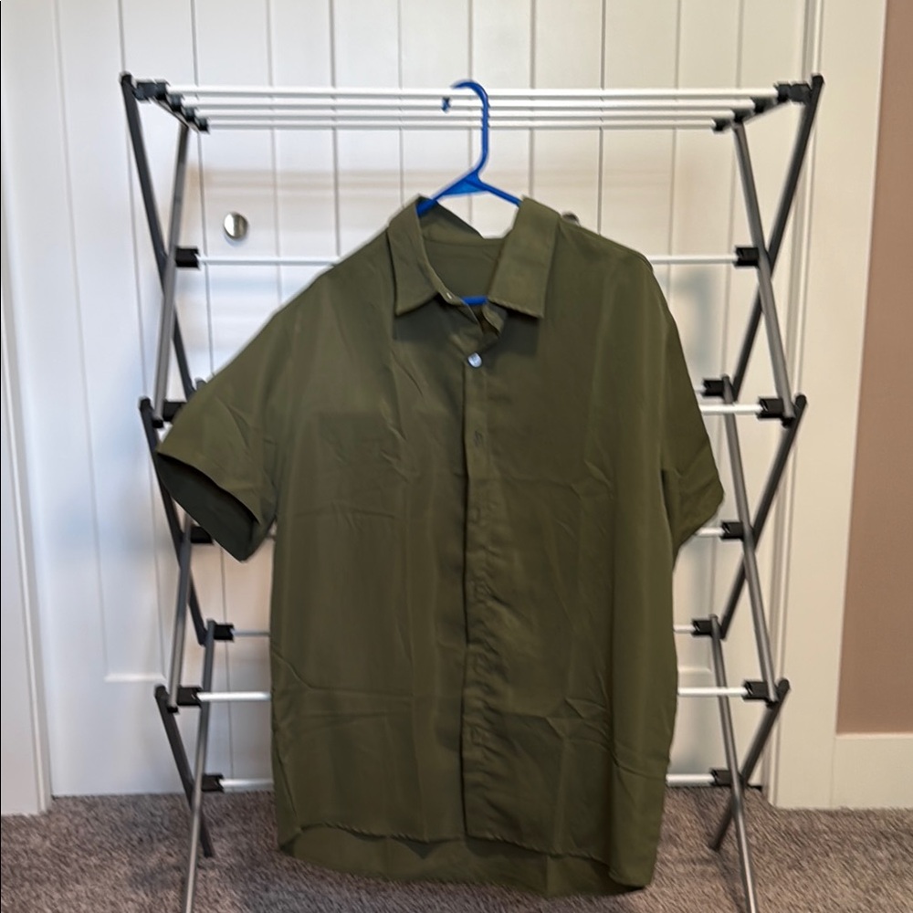 SHEIN Olive Button-Up Shirt